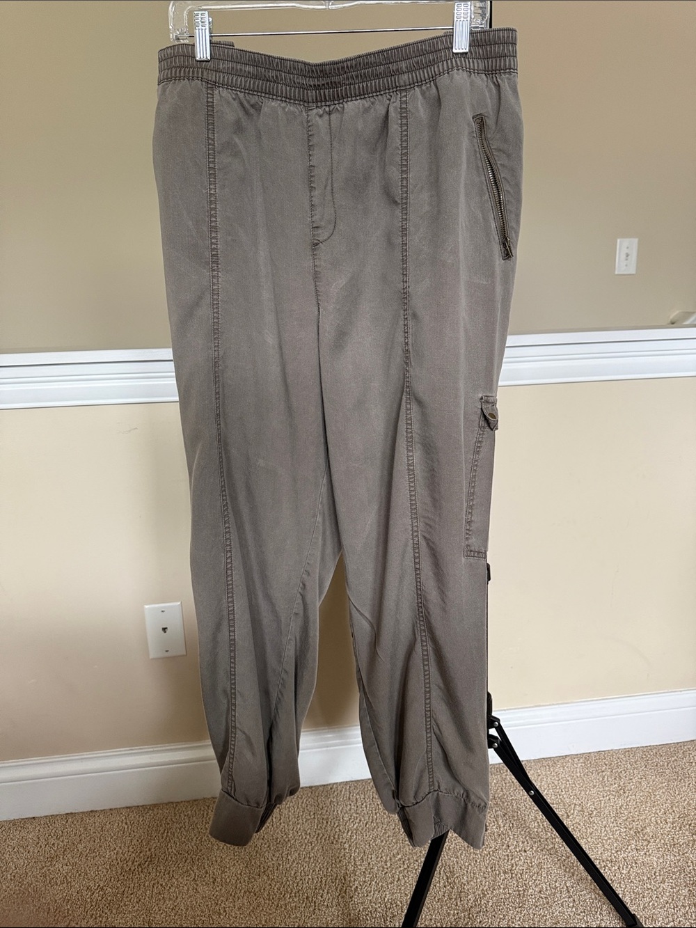 Women's Casual Elastic Waist Cargo Pants - Taupe